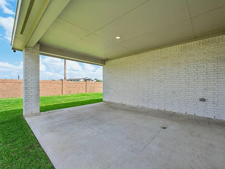 7818 Palm Glade Dr — Photo 32