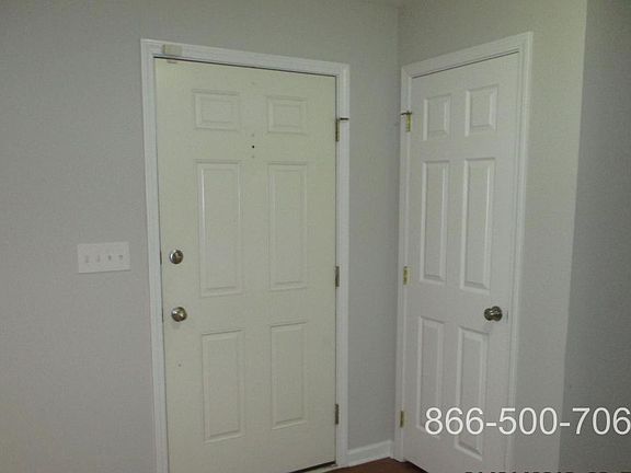 2nd image of 410 Brandywine Dr #B1