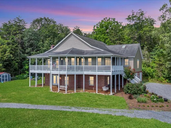 540 Wagon Wheel Run, Buchanan, VA 24066