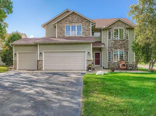 16943 Hopewell Ct, Lakeville, MN 55044