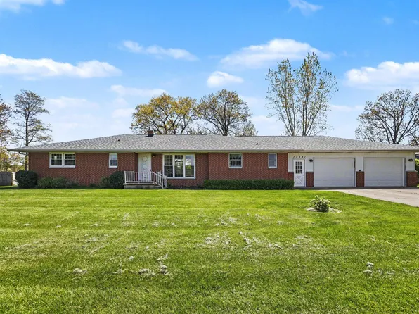 15681 River Heights Rd, Constantine, MI 49042