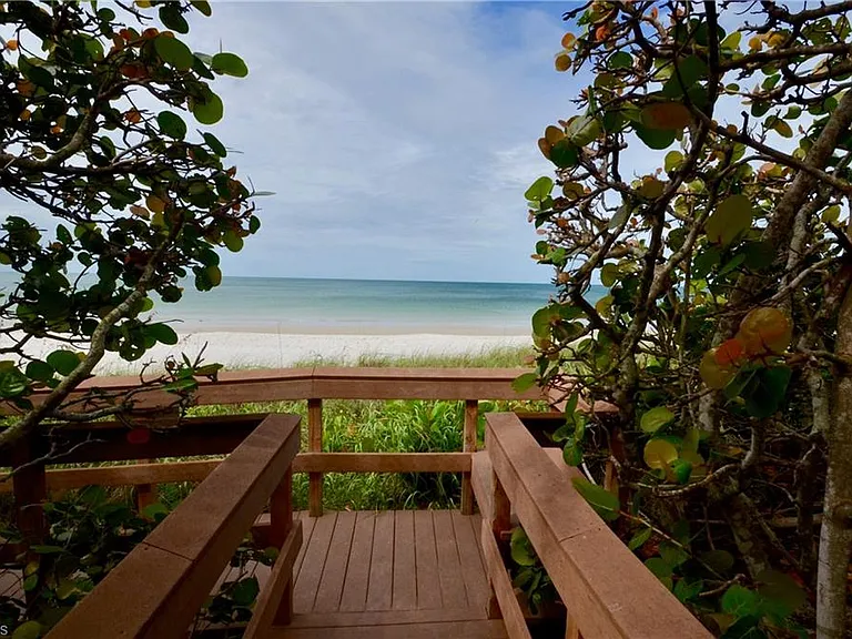 10851 Gulf Shore Dr #502 — Photo 34