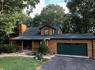 1202 Mule Rd, Columbia, IL 62236