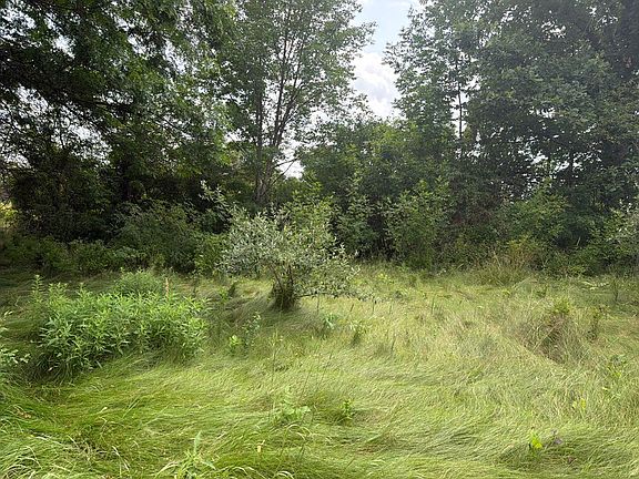 3rd image of 5245 Washburn Rd
