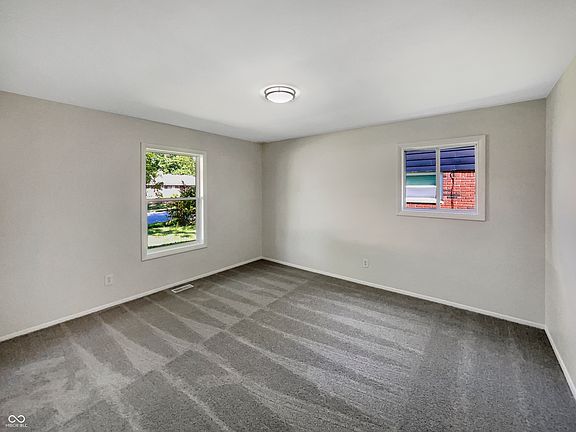 4th image of 2529 Constellation Dr
