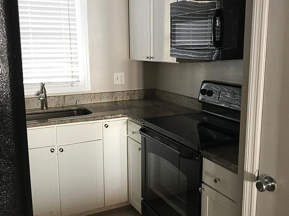3rd image of 5172 Coquina Key Dr SE