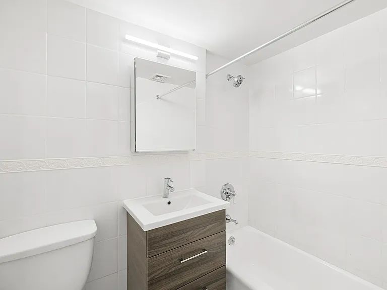 360 E 65th St #21-D — Photo 9