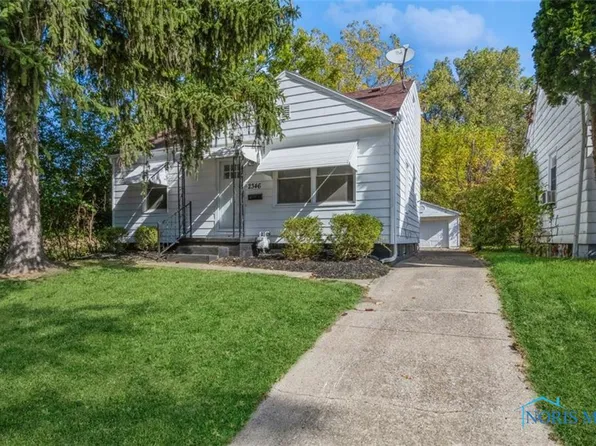 2346 Hinde Rd, Toledo, OH 43607