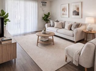 8649 Sunland Blvd APT 21, Sun Valley, CA