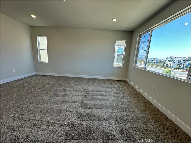 16668 Bristlecone Ave — Photo 17