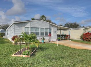 1026 W Lakeview Dr, Sebastian, FL 32958