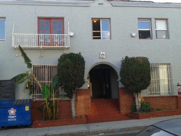 2651 S Manhattan Pl, Los Angeles, CA 90018