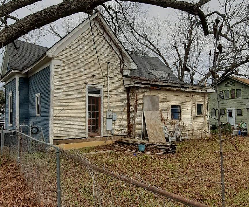 1114 E Kirk St, Hugo, OK 74743 Zillow