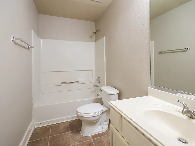 7431 Leightonfield Ct — Photo 15