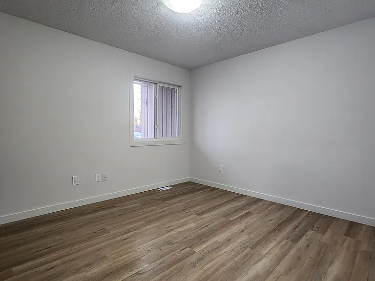 7 Poirier Ave #PREMIUM — Photo 13