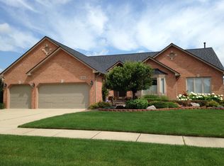 19741 Mount Vernon Dr, Macomb, MI 48044