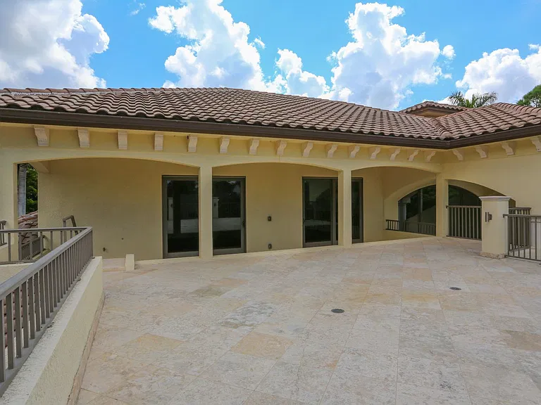 823 Cassena Rd — Photo 92