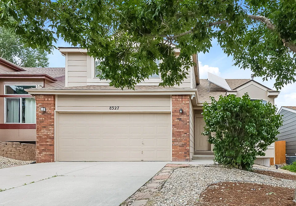 8327 Chancellor Dr