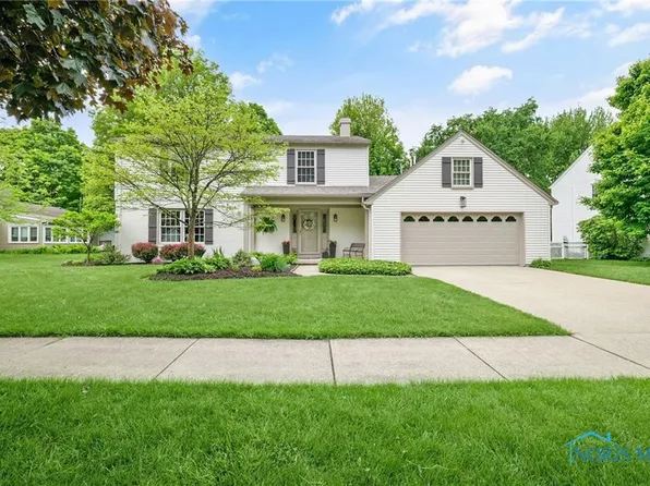 613 McKinley Dr, Bowling Green, OH 43402