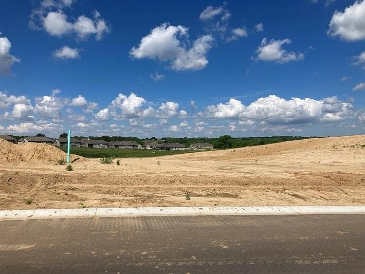 2nd image of 4607 Valley Ridge Ct