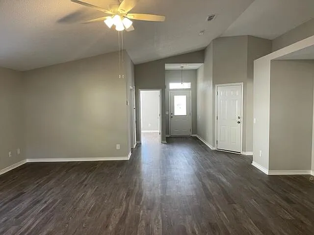 124 Sandstone Trl — Photo 6
