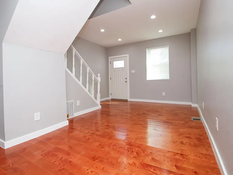 882 N Fallon St — Photo 15
