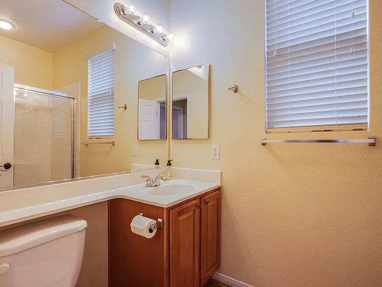 11245 Newbury Hills Ave — Photo 13