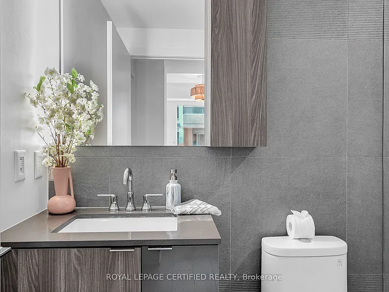 15 Mercer St #705 — Photo 24