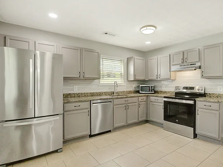 56 Pemberton Pl — Photo 14