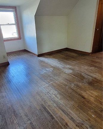 4th image of 333 Edgewood Ave