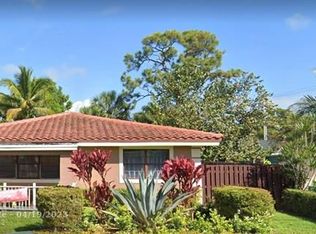 981 NE 38th St, Oakland Park, FL 33334