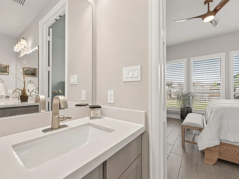 8922 Flounder Ridge Dr — Photo 25