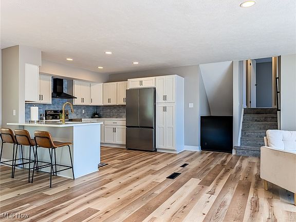 3rd image of 2840 Farmington Cir SW