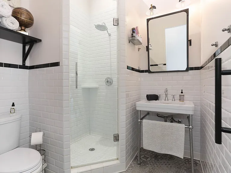 182 E Edgewood Pl — Photo 14