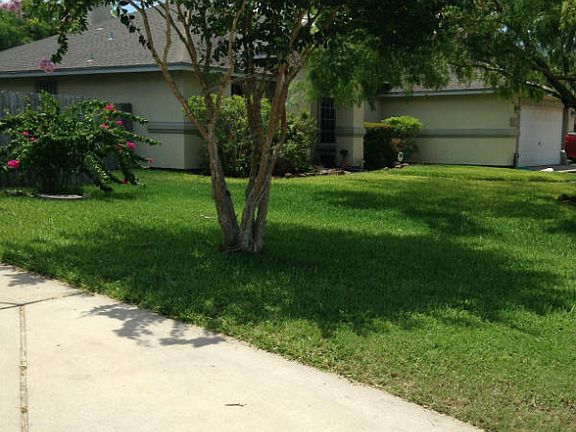 3rd image of 3201 Sonoma Dr