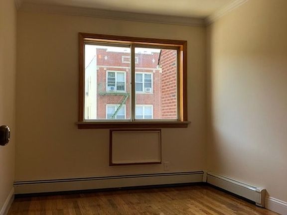5th image of 31-28 47th St #2