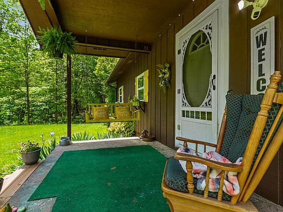 4th image of 686 Caney Creek Rd