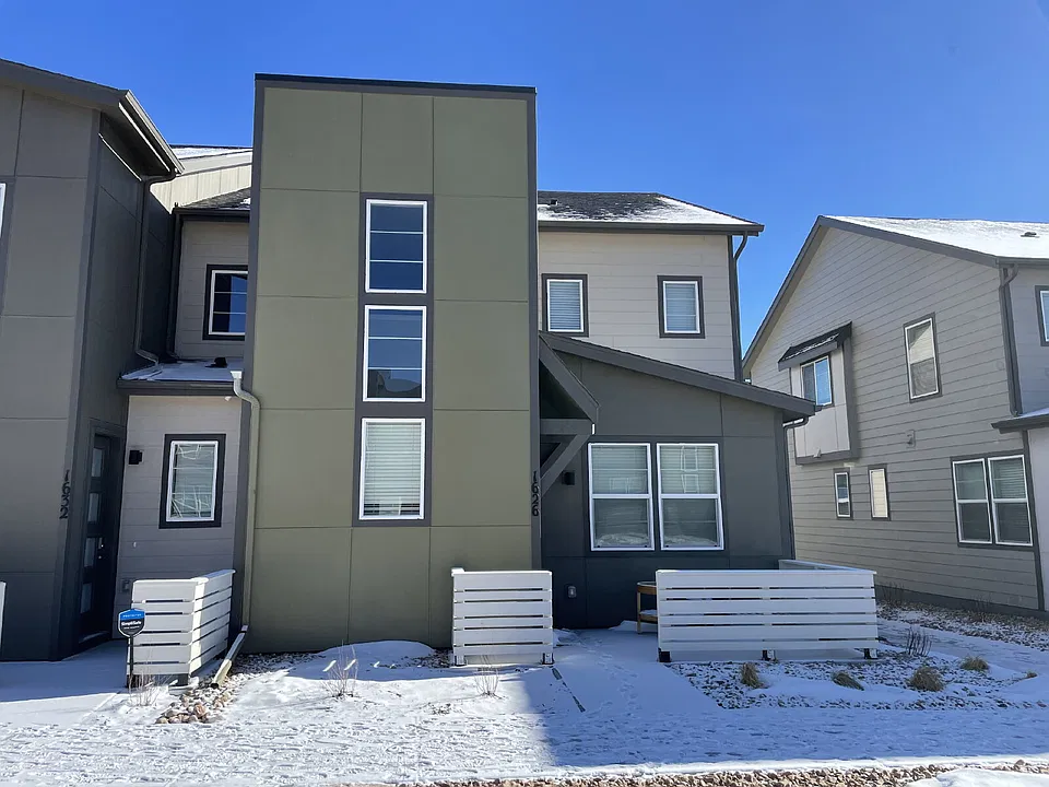 1626 Rose Quartz Hts