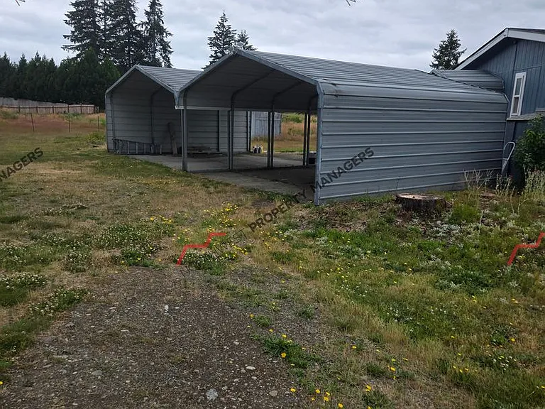 18415 Ivan St SW — Photo 2