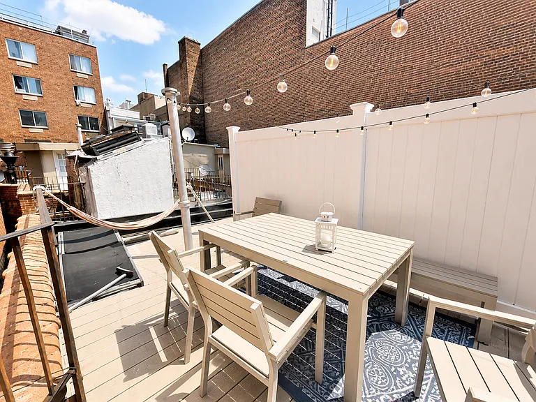 219 E 23rd St #18 — Photo 1