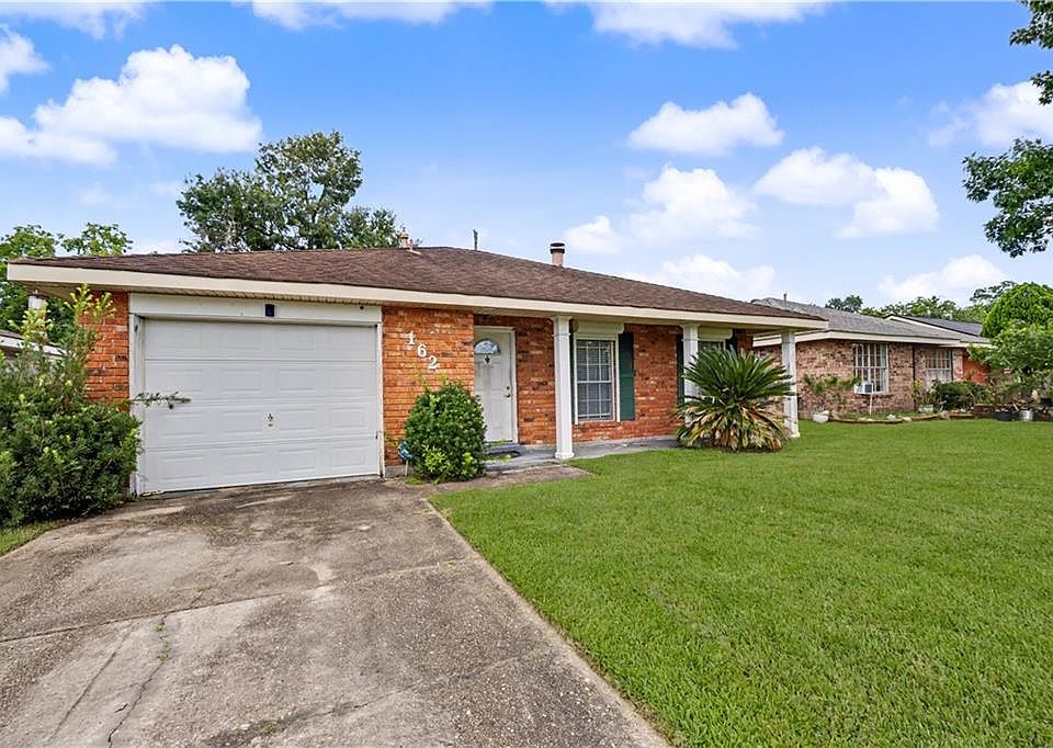 1st image of 162 Janet Dr