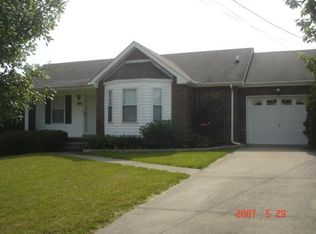 110 Whitehall Dr, Clarksville, TN