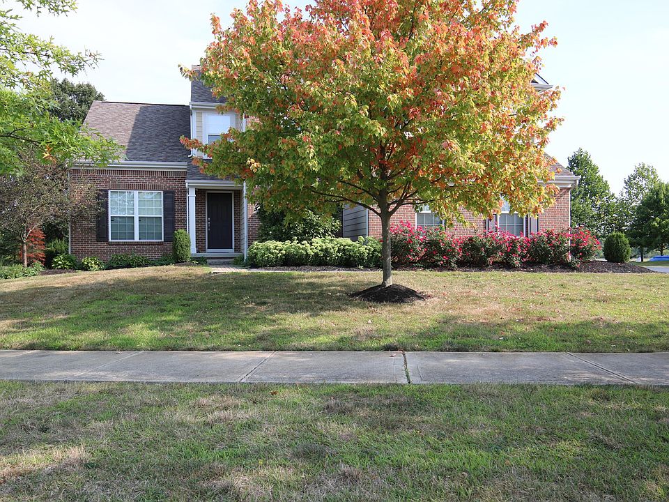 1st image of 327 Balsamine Dr