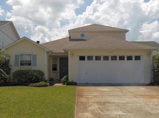 140 Beach Dr, Fort Walton Beach, FL 32547