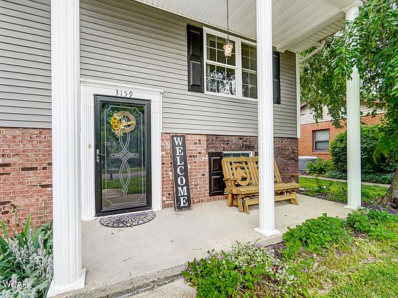3rd image of 3159 Thorndyke Dr
