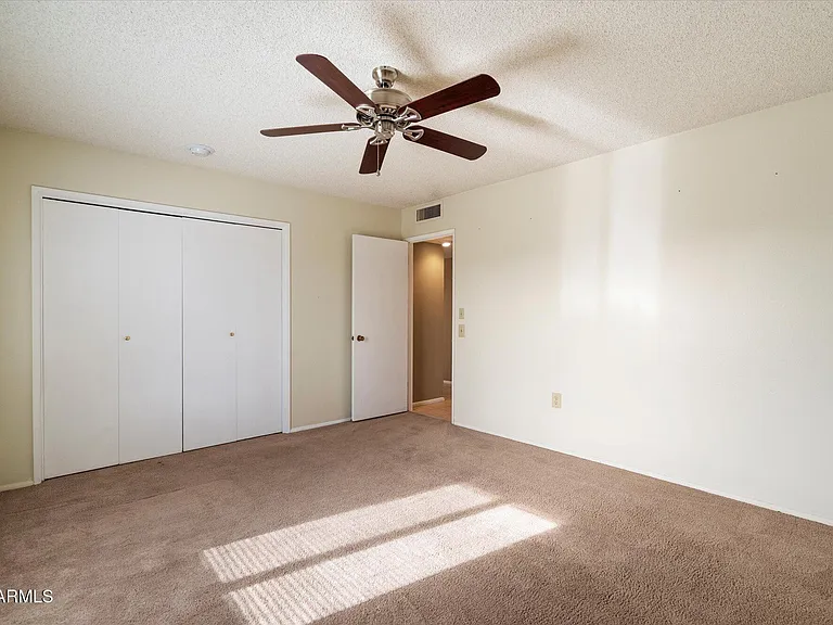 10528 W Tumblewood Dr — Photo 12