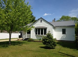 1336 S Lutz St, Shawano, WI 54166