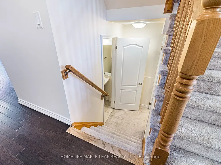 67 Benhurst Cres — Photo 26