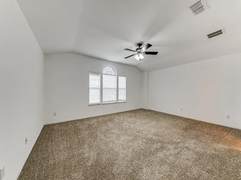 331 Lucille — Photo 10