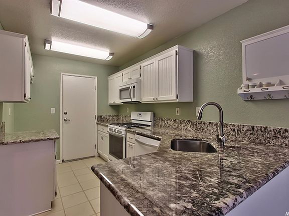 2nd image of 2657 Tyler Way
